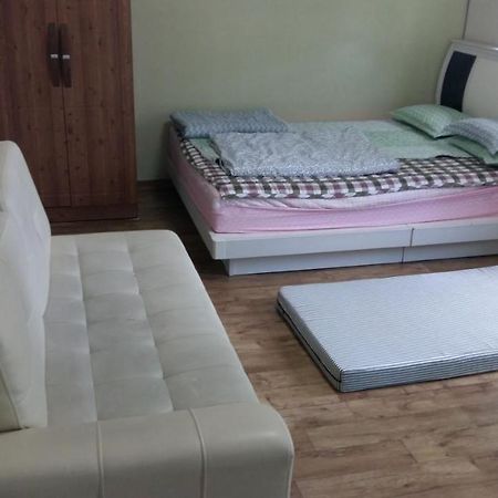 Guesthouse 710 In Haeundae Μπουσάν Εξωτερικό φωτογραφία